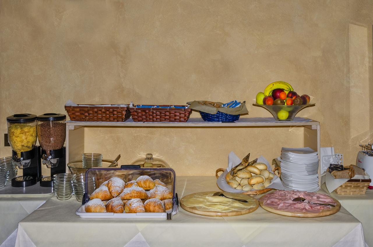 Hotel Casa Diocesana Di Lucca Ngoại thất bức ảnh
